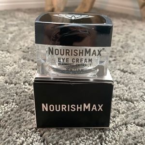 Nourish Max Sealed Eye Cream